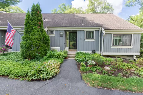 512 Heritage Vlg #B, Southbury, CT 06488