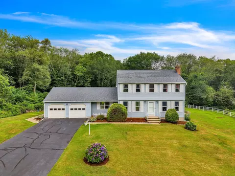 21 Briarcliffe Trl, Old Saybrook, CT 06475