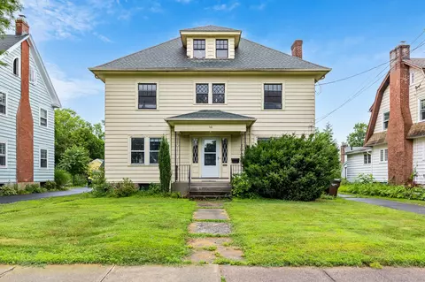 62 Beverly Rd, West Hartford, CT 06119