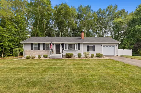 24 Wapping Wood Rd, Ellington, CT 06029