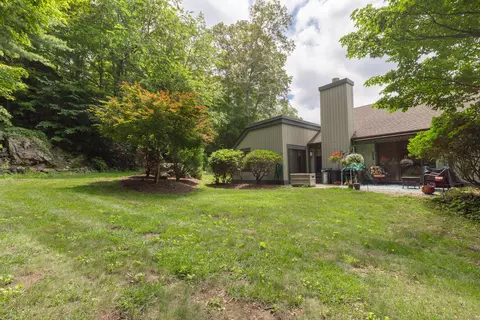 884 Heritage Vlg #B, Southbury, CT 06488