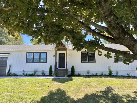 475 Oceanview Ter, Stratford, CT 06614