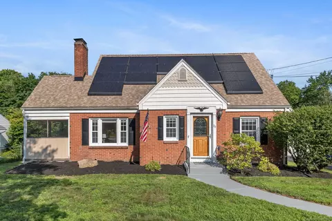 79 Baldwin Rd, Manchester, CT 06042