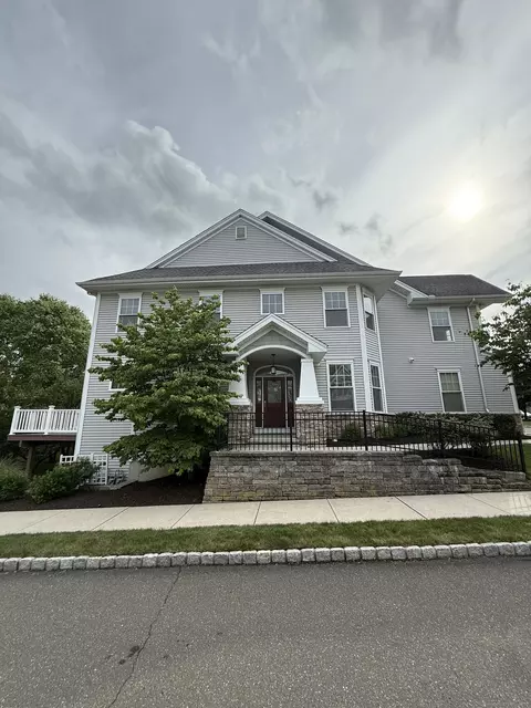 1 Sampson Ter #801, Danbury, CT 06810