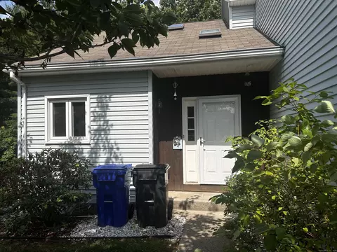 18 Daniel Dr #18, East Windsor, CT 06088