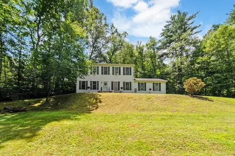 195 Crane Hollow Rd, Bethlehem, CT 06751