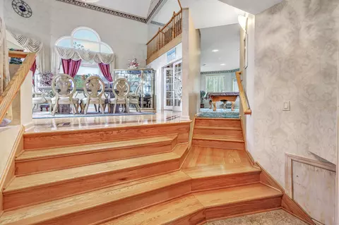 Entry Way - 40 Walnut St, Monroe, CT 06468 photo 5 of 5