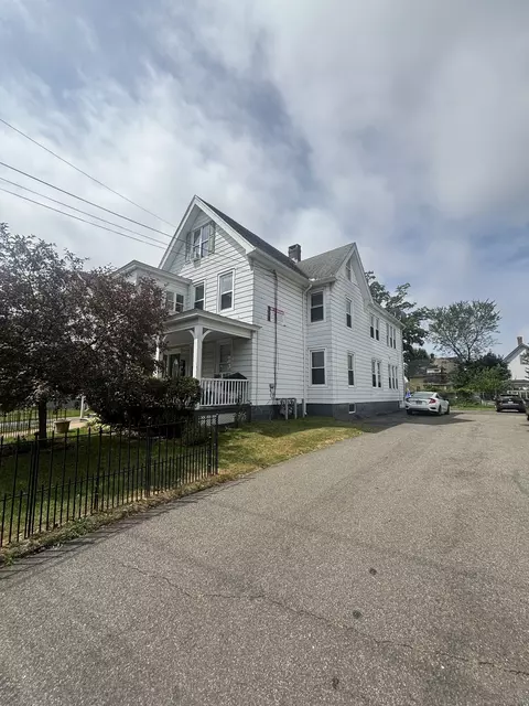 634 Washington Ave, West Haven, CT 06516