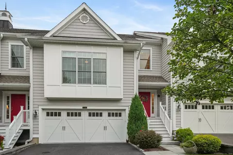 7 Still Water Cir #7, Brookfield, CT 06804