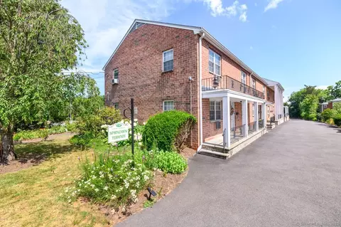 1197 Hope St #7, Stamford, CT 06907