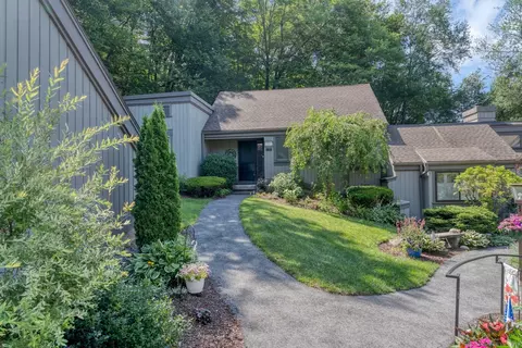 583 Heritage Vlg #A, Southbury, CT 06488