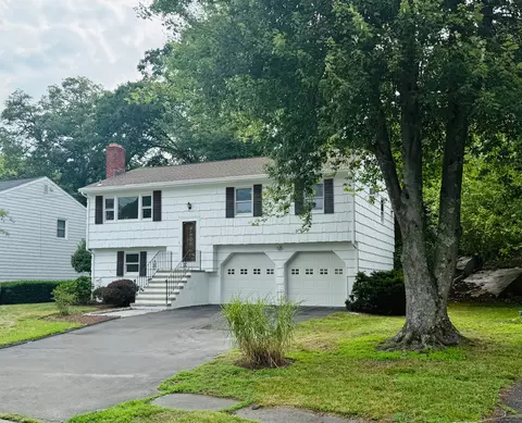53 Valley View Rd, Norwalk, CT 06851