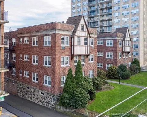 77 Glenbrook Rd #203, Stamford, CT 06902