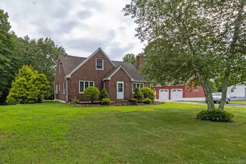 534 Norwich Ave, Colchester, CT 06415