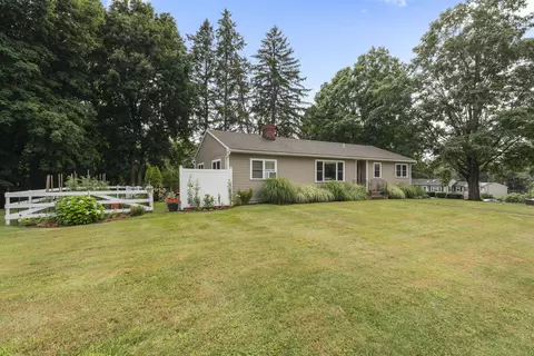 4 Sunny Acres Rd, Bethel, CT 06801