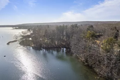 163 Oswegatchie Rd, Waterford, CT 06385