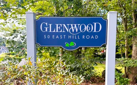 50 E Hill Rd #2H, Canton, CT 06019