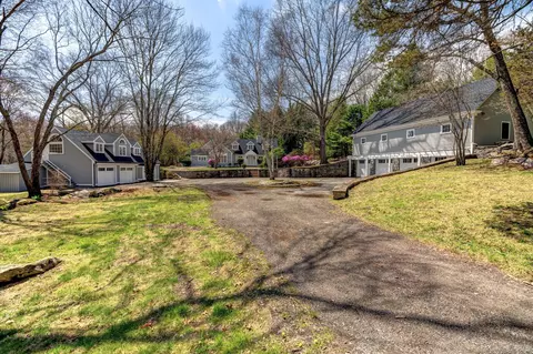 138 Mediterranean Ln, Norwich, CT 06360