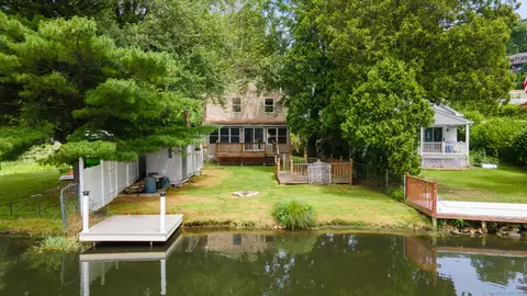 36 Lake Plymouth Blvd, Plymouth, CT 06782