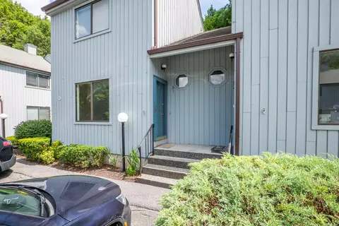 19 Somers St #D1, Danbury, CT 06810
