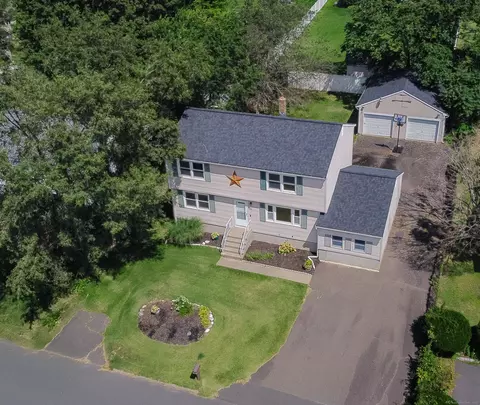 151 Meadow Lark Rd, Naugatuck, CT 06770