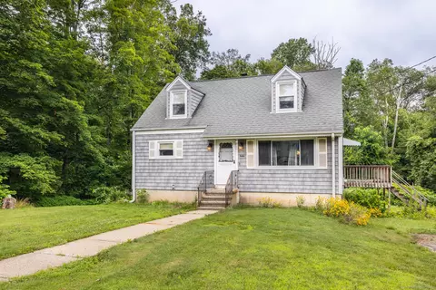 12 Rugby Rd, Shelton, CT 06484