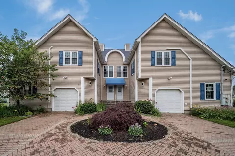 94 Waldron Dr, Westbrook, CT 06498