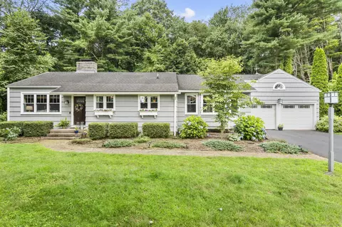 123 George St, Middletown, CT 06457