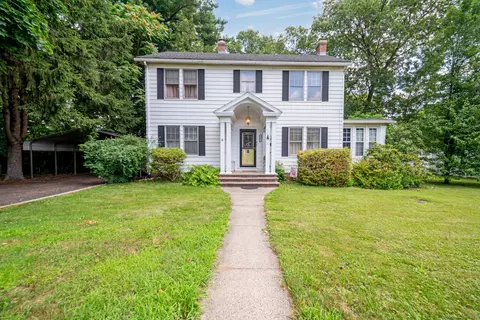 135 Park Ter, Waterbury, CT 06708