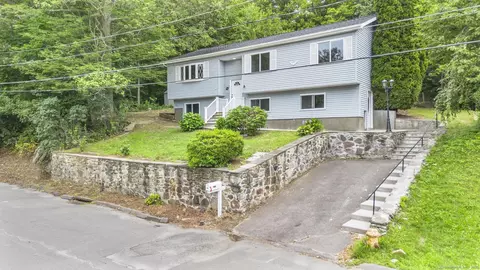 302 Fieldwood Rd, Waterbury, CT 06704