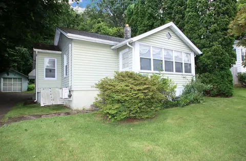 131 River Rd, Shelton, CT 06484