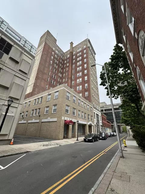124 Court St #702, New Haven, CT 06511