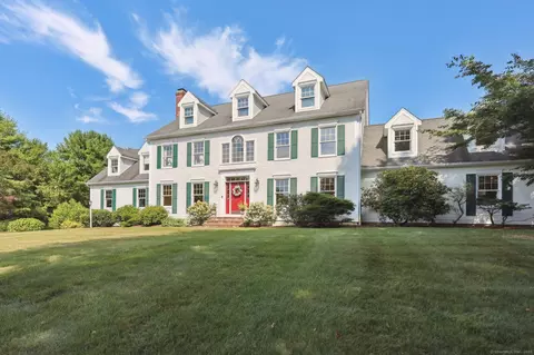 31 Stanton Ct, Madison, CT 06443