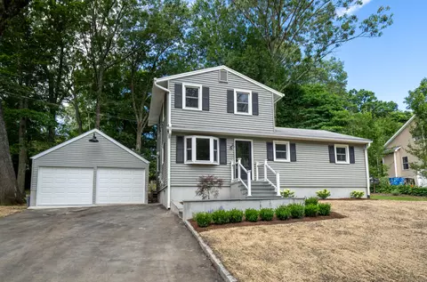 55 Donald Rd, Guilford, CT 06437