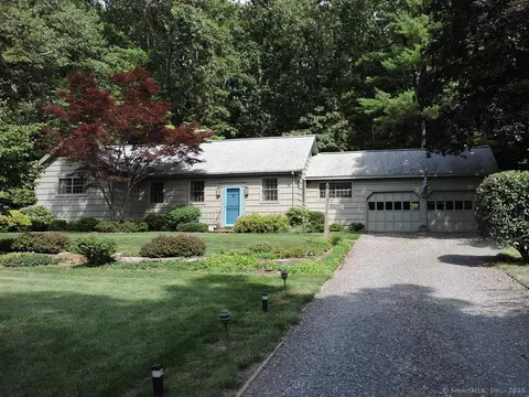 29 Graham Rd, Broad Brook, CT 06016