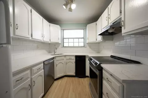 26 Stevens Pl #26, Rocky Hill, CT 06067