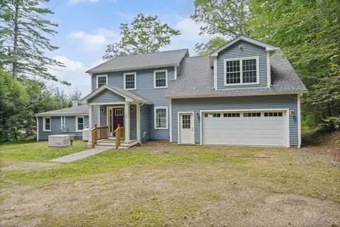 36 Dunleavy Dr, Woodstock, CT 06281