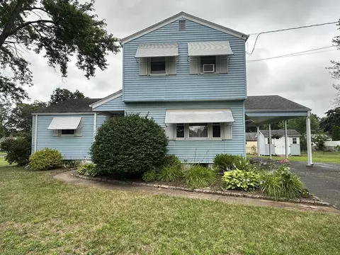 52 Midland Rd, Windsor Locks, CT 06096