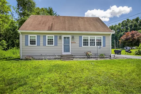 208 Browning Rd, Norwich, CT 06360