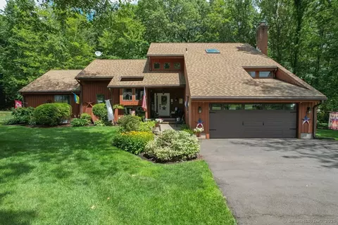 213 Annelise Ave, Southington, CT 06489