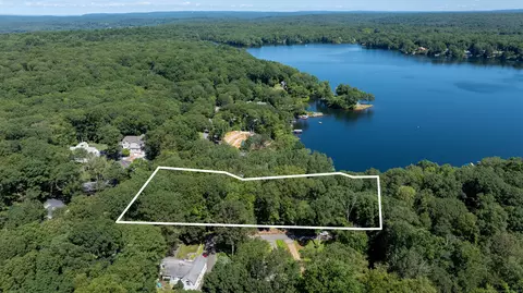 1 Laurel Cove Beach Rd, East Haddam, CT 06423