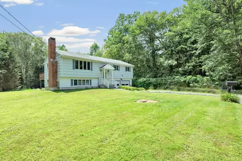 14 Queen St, Shelton, CT 06484