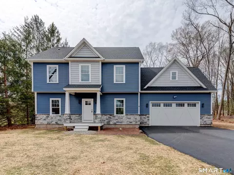 4 Buckingham St, Manchester, CT 06042
