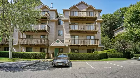 97 Richards Ave #B10, Norwalk, CT 06854