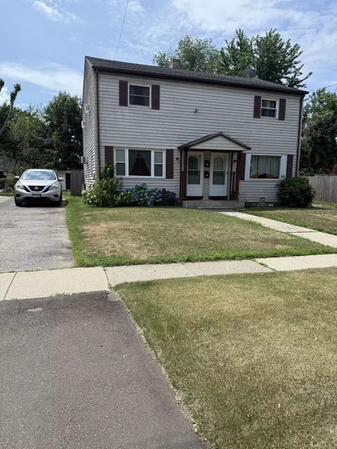 79 Wooster Ave, Stratford, CT 06615