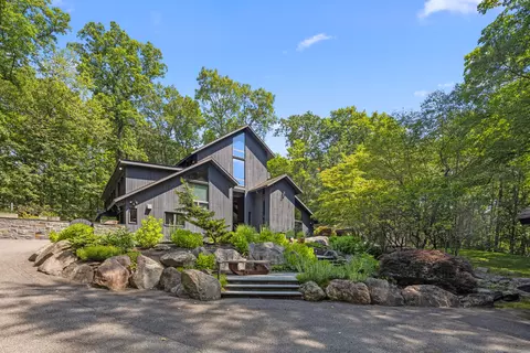 35 Langhorne Ln, Greenwich, CT 06831