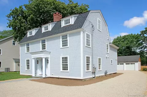 65 Water St, Guilford, CT 06437