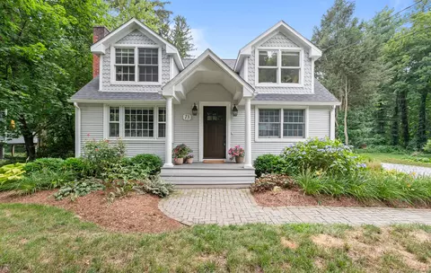 73 Water St, Glastonbury, CT 06073