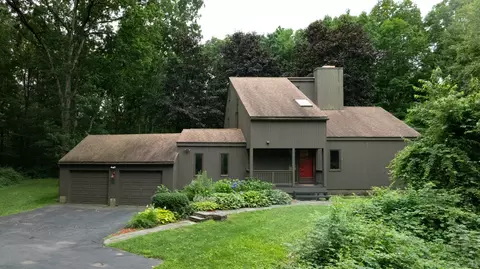 43 Prentice Hill Rd, Hebron, CT 06248