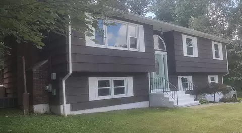 76 Brook Ln, North Branford, CT 06471